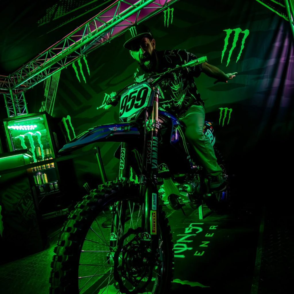 the unique vibes of @supercross_de_paris by @guillaumewphotographie